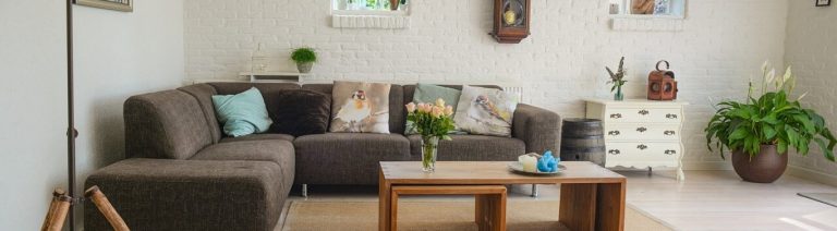 Remont mieszkania w Warszawie: Jak układać podłogę?